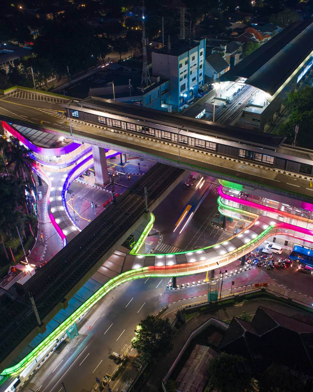 Indonesian transit skybridge
